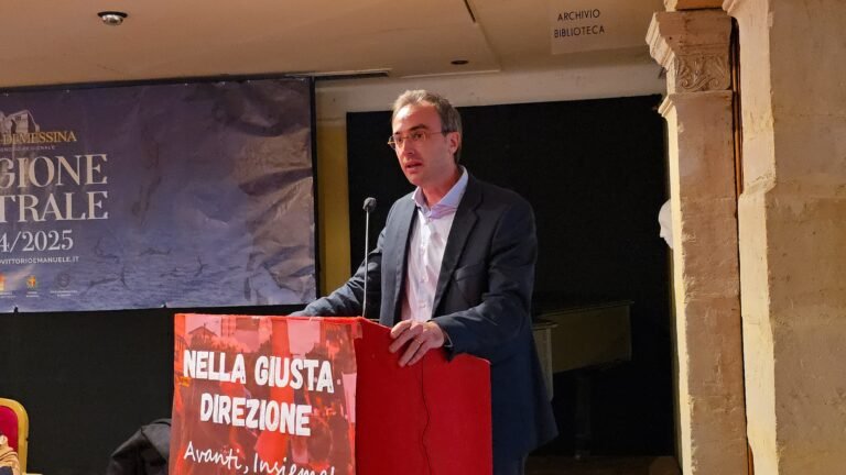 Ponte, via 3,5 miliardi per salvare i conti. L'ira del PD: «Opera finita, ora ridateci i soldi per il Sud»