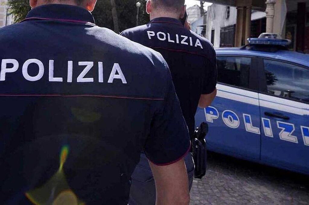 LA POLIZIA SEQUESTRA BENI PER CIRCA 250.000 EURO A PRESUNTI ESPONENTI DELLA “FAMIGLIA MAFIOSA BARCELLONESE” 4 polizia 1