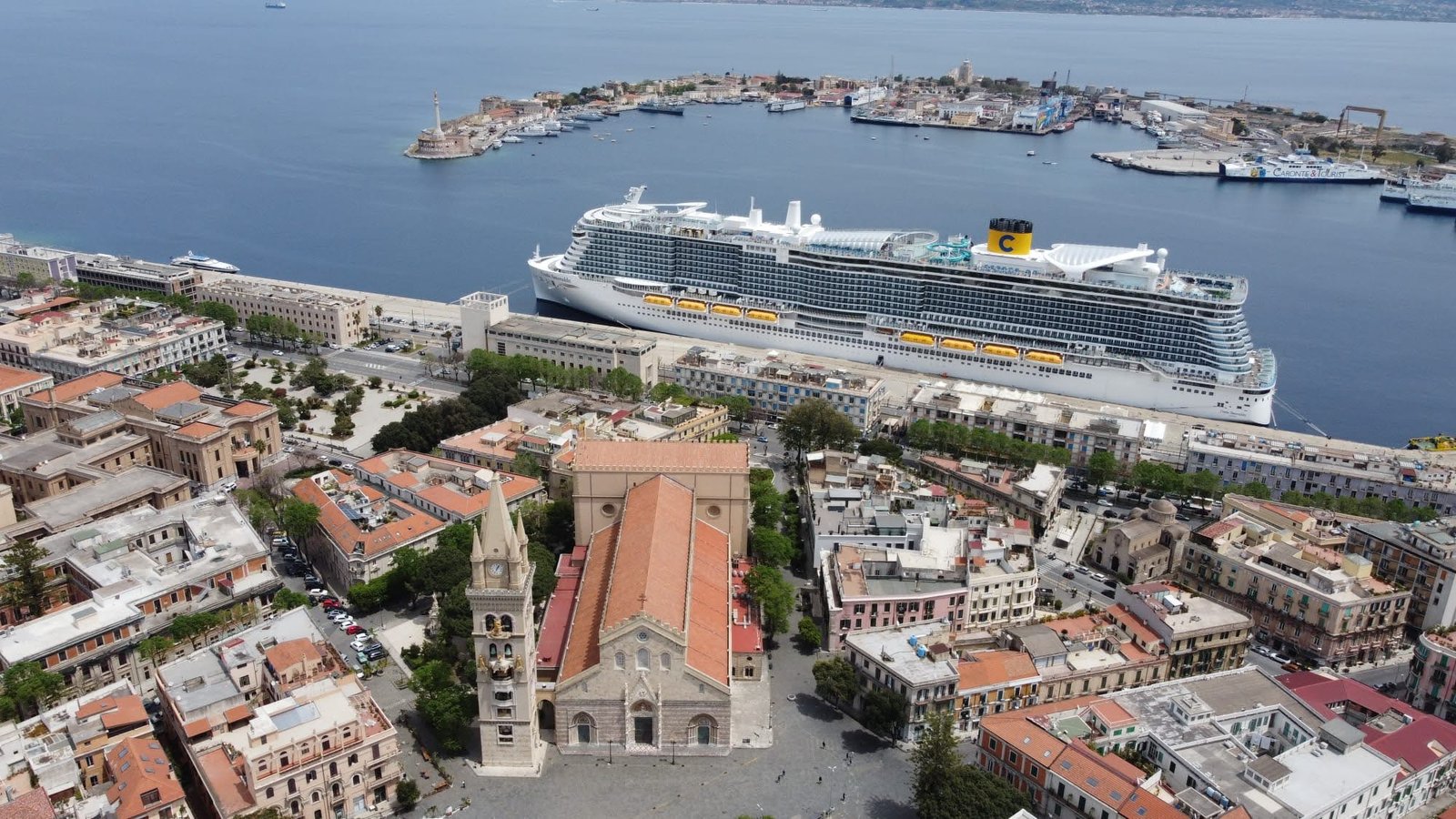 Festeggiati al Duomo di Messina i 20 anni della Polizia Metropolitana 7 porto e duomo 2