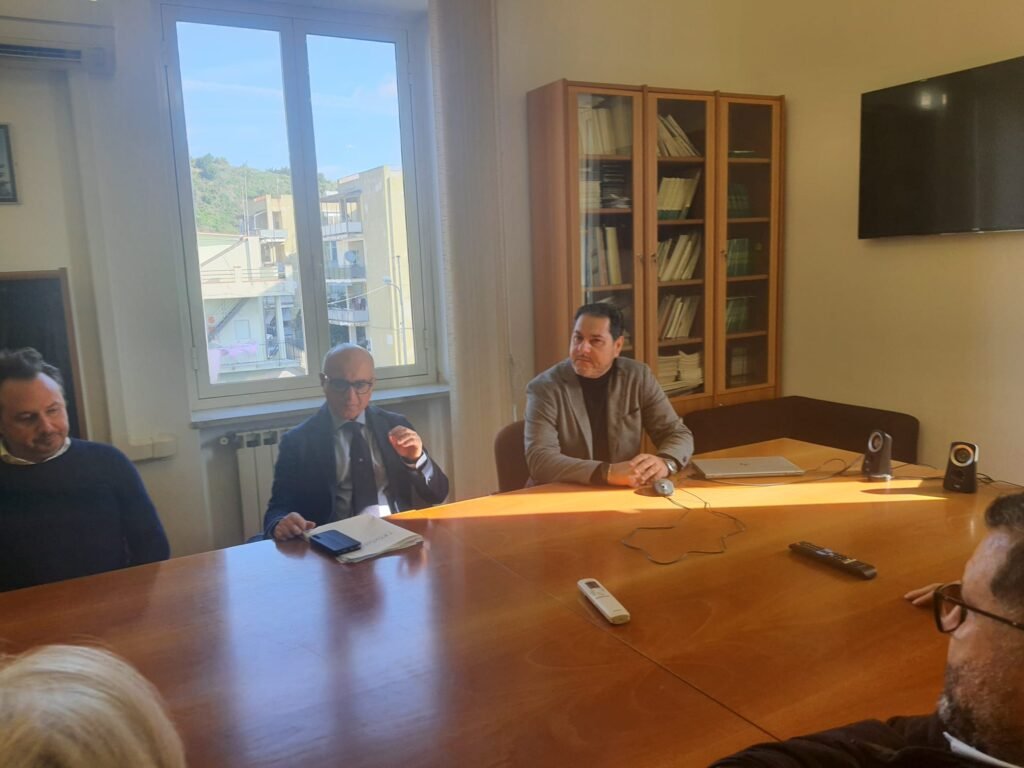 Il neo sub commissario al risanamento si è insediato 2 sub comm trovato 1