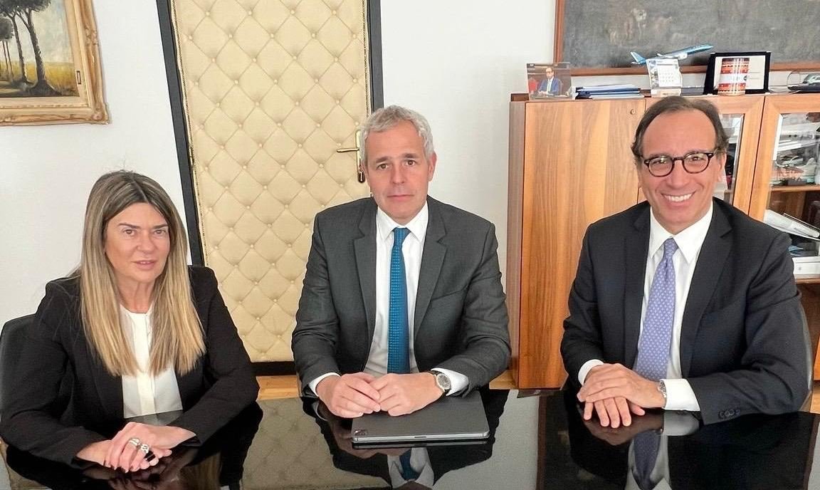 Voli Sicilia-Usa, Aricò e Amata incontrano vice presidente di Delta Air Lines: «Promuovere destinazioni specifiche grazie a mobilità integrata» 44 Amata Curcio Arico