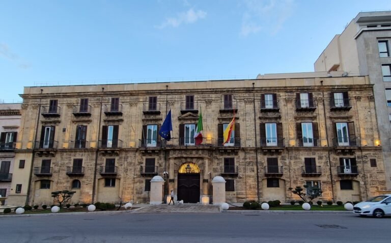 Palazzo_d'orleans_palermo
