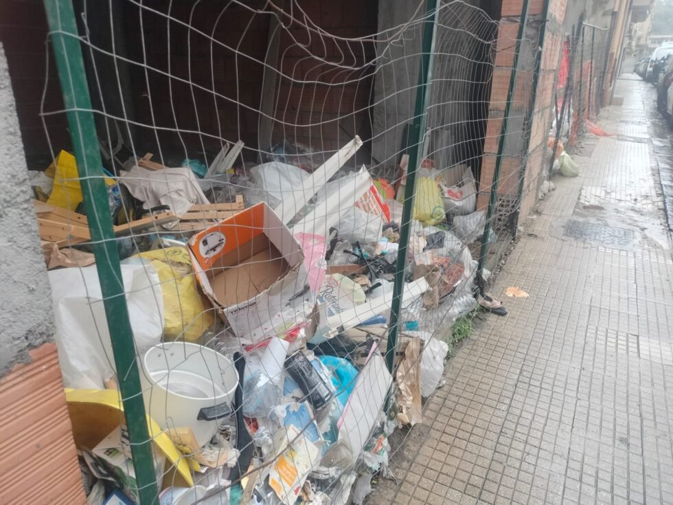 Cantiere abbandonato di via Freri a Provinciale. Degrado ma soprattutto pericolo. Cacciotto "Il Sindaco deve intervenire!". 1 WhatsApp Image 2025 03 28 at 10.52.11