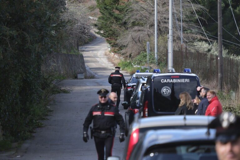 Testimoni raccontano l'orrore della strage di Altavilla. "Non dimenticherò mai il volto del bambino"