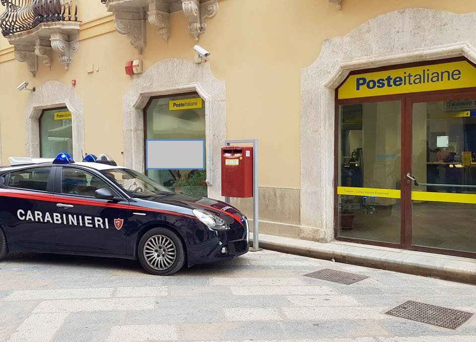 Svuotava i conti dei clienti: condannato a 7 anni l'ex direttore delle Poste di Motta d'Affermo 4 carabinieri poste