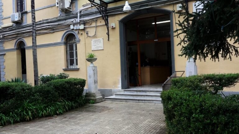 Carcere di Barcellona PG: detenuto sputa sangue addosso alla direttrice. Un'altra aggressione, l’ennesima di una lunga serie.