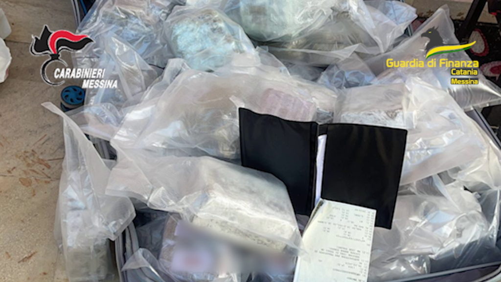 DDA: vasta operazione antimafia nelle province di Messina e Catania. 39 arresti eseguiti da Carabinieri e Finanza 3 dda droga