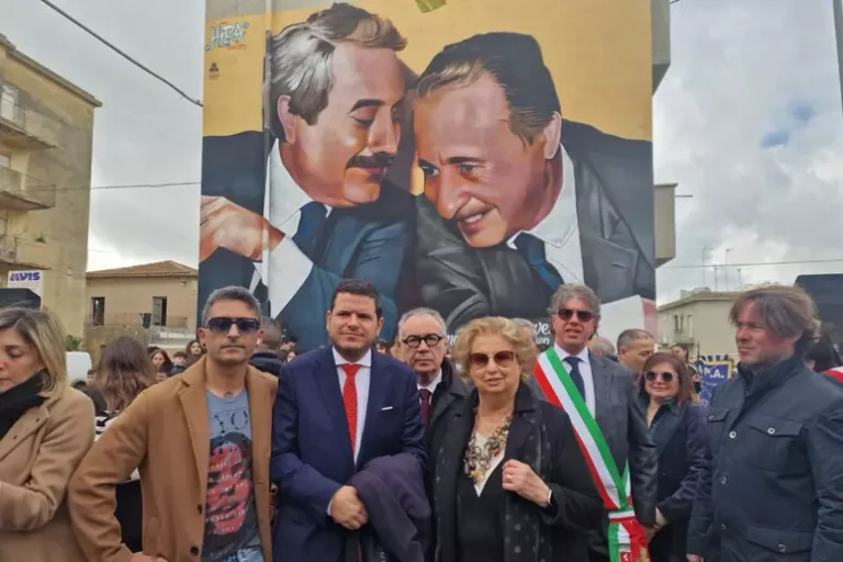 Inaugurato murale Falcone-Borsellino a Campobello di Mazara