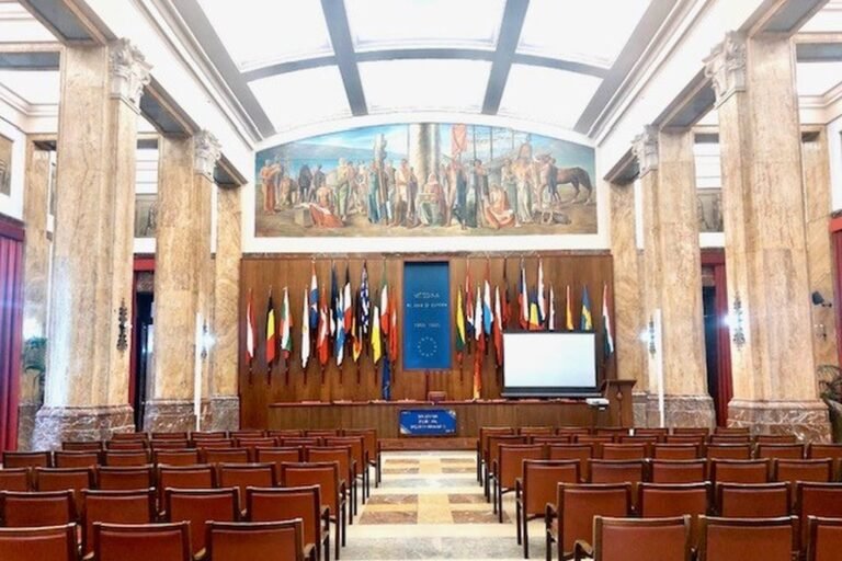 salone-bandiere