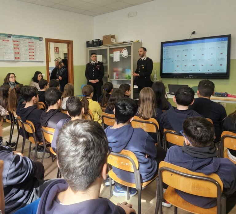 Incontri dei Carabinieri sulla cultura della legalità: infondere la consapevolezza nei giovani di essere domani cittadini responsabili