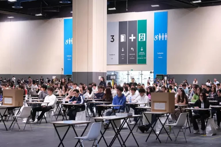 Caos Medicina, tra "test su Telegram" e crollo degli idonei. Leanza: «Una vergogna, annullare le prove»