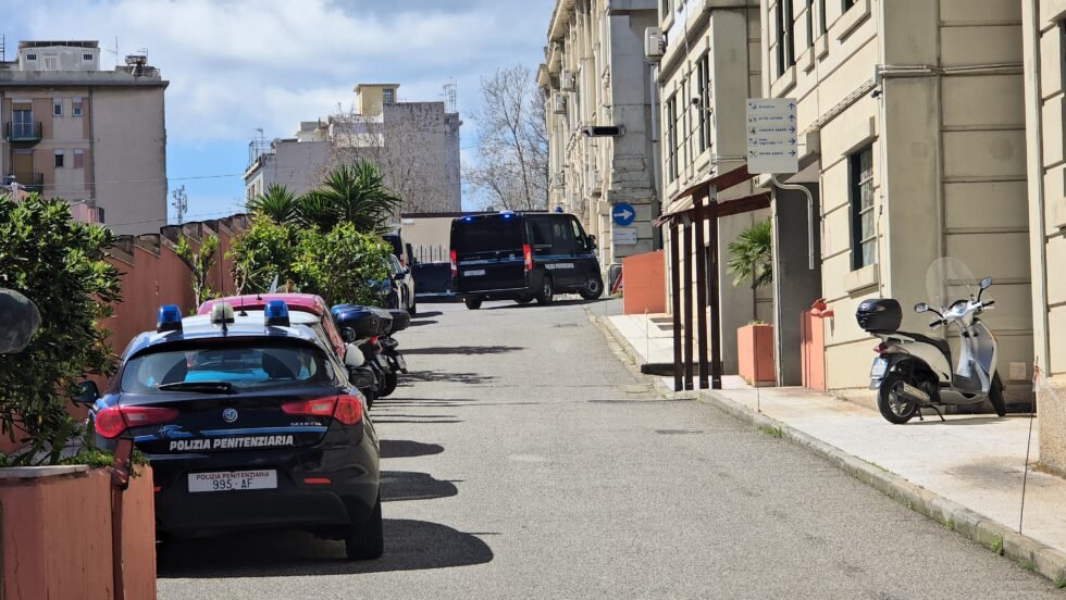 Sette indagati per il suicidio in cella del femminicida di Sara Campanella 1 carcere 15