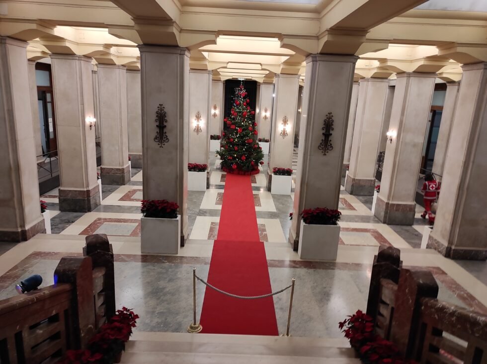 Natale a Messina, spese per 800mila euro: la garanzia? Un polveroso report del 2017. 1 comune natale 2