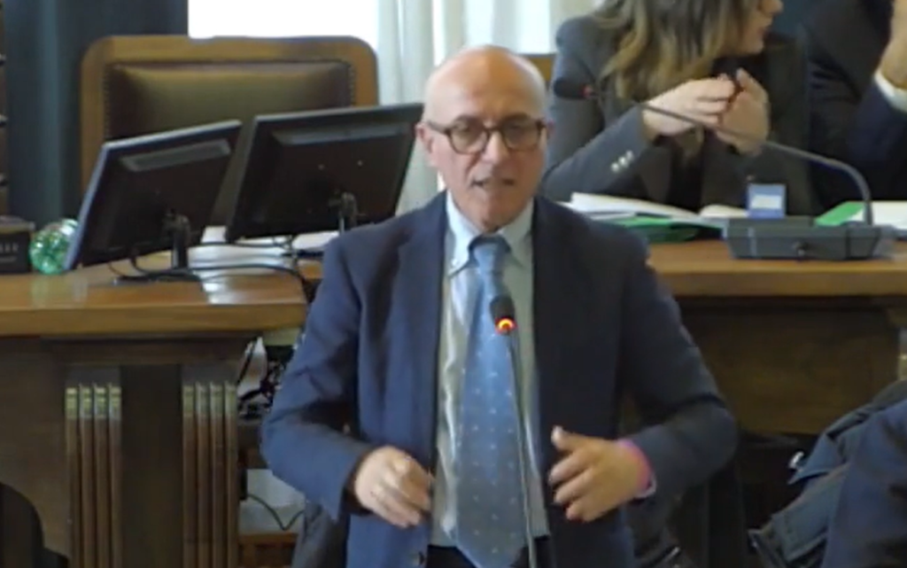 Al Consiglio Comunale il "burocrate" Santi Trovato, sub commissario al Risanamento di Messina. "Non ritiro la mia ordinanza" 2 image 2