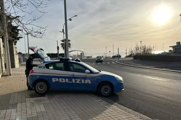 La 13enne straniera pestata da branco, minorenni tutti identificati