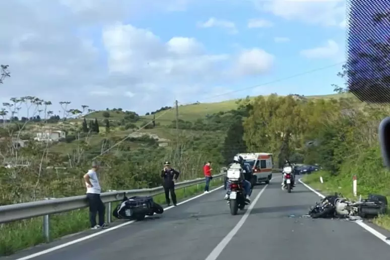 Scontro tra 2 moto nelle strade della Targa Florio, 4 feriti gravi 1 targa florio incidente