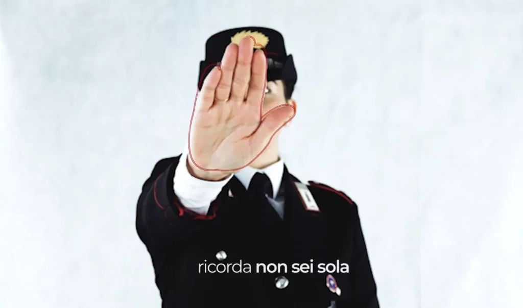 MESSINA: INSEGUE L’EX FIDANZATA PER INTIMIDIRLA, 50ENNE ARRESTATO DAI CARABINIERI. 2 violenzacarabinieri 16 9