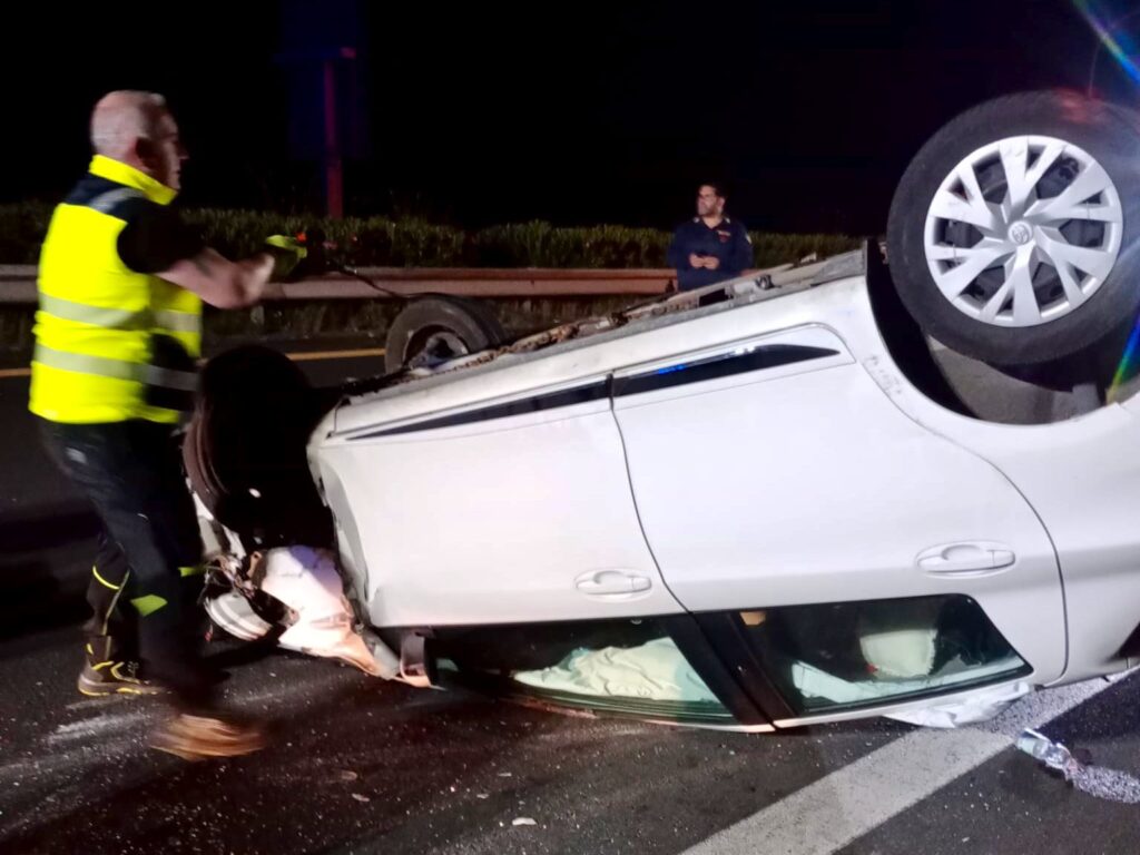 Incidente in A18 a Tremestieri. Feriti in ospedale 2 1000175663