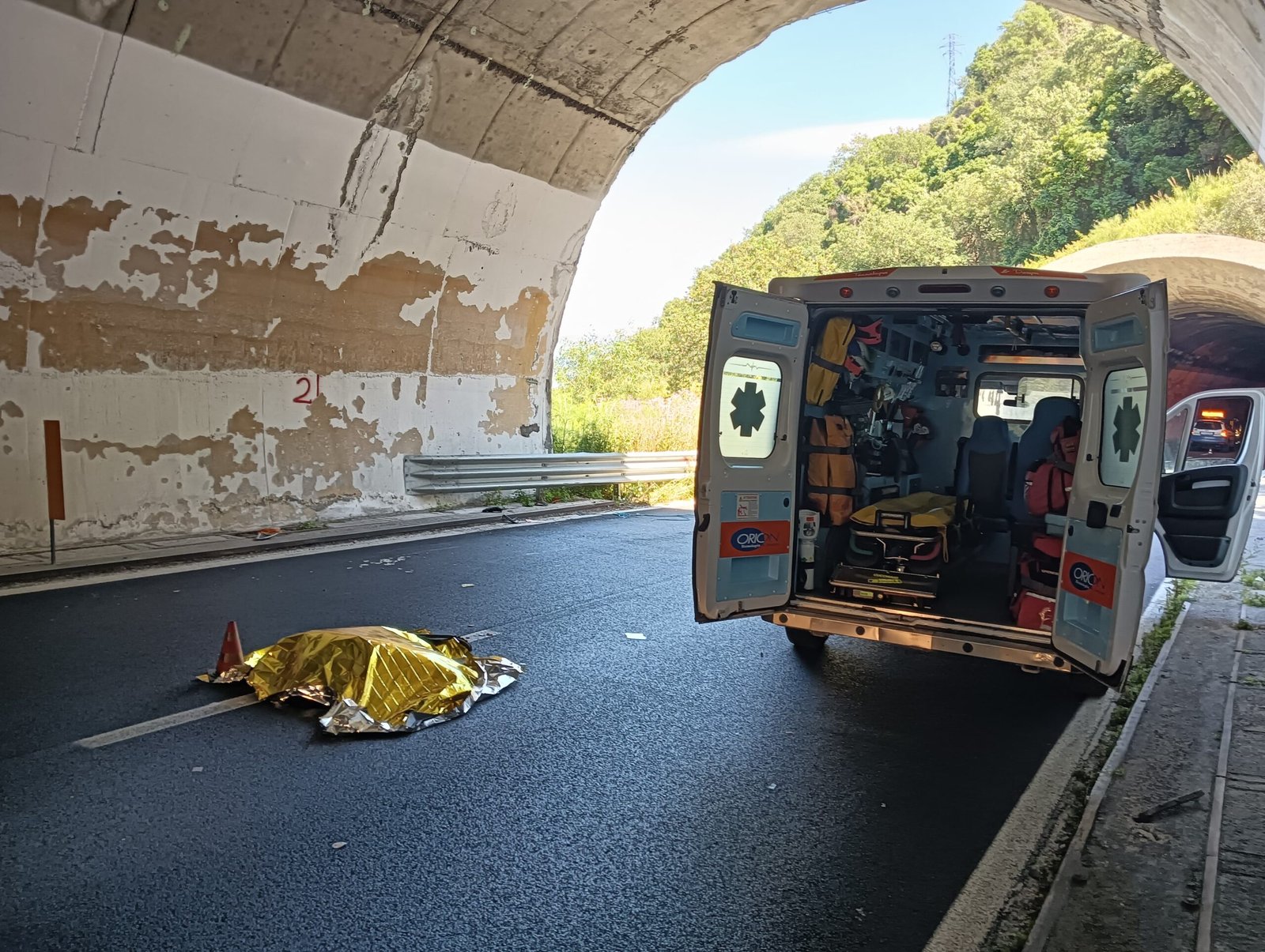 Tragedia sulla tangenziale di Messina: quarto indagato per la morte di Thamel Shivanta. Autopsia e Perizia Decisive. 2 Tragedia sulla tangenziale