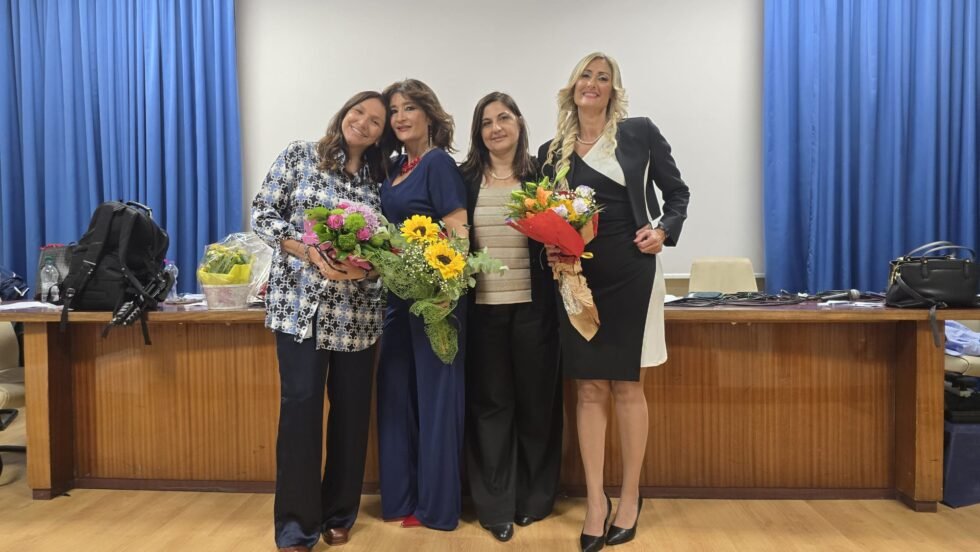"Il Lato Oscuro di Me": Un Grido Contro la Violenza Sulle Donne Risuona Forte all'Università di Messina in una gremita Aula Magna 1 Volume lato oscuro di me