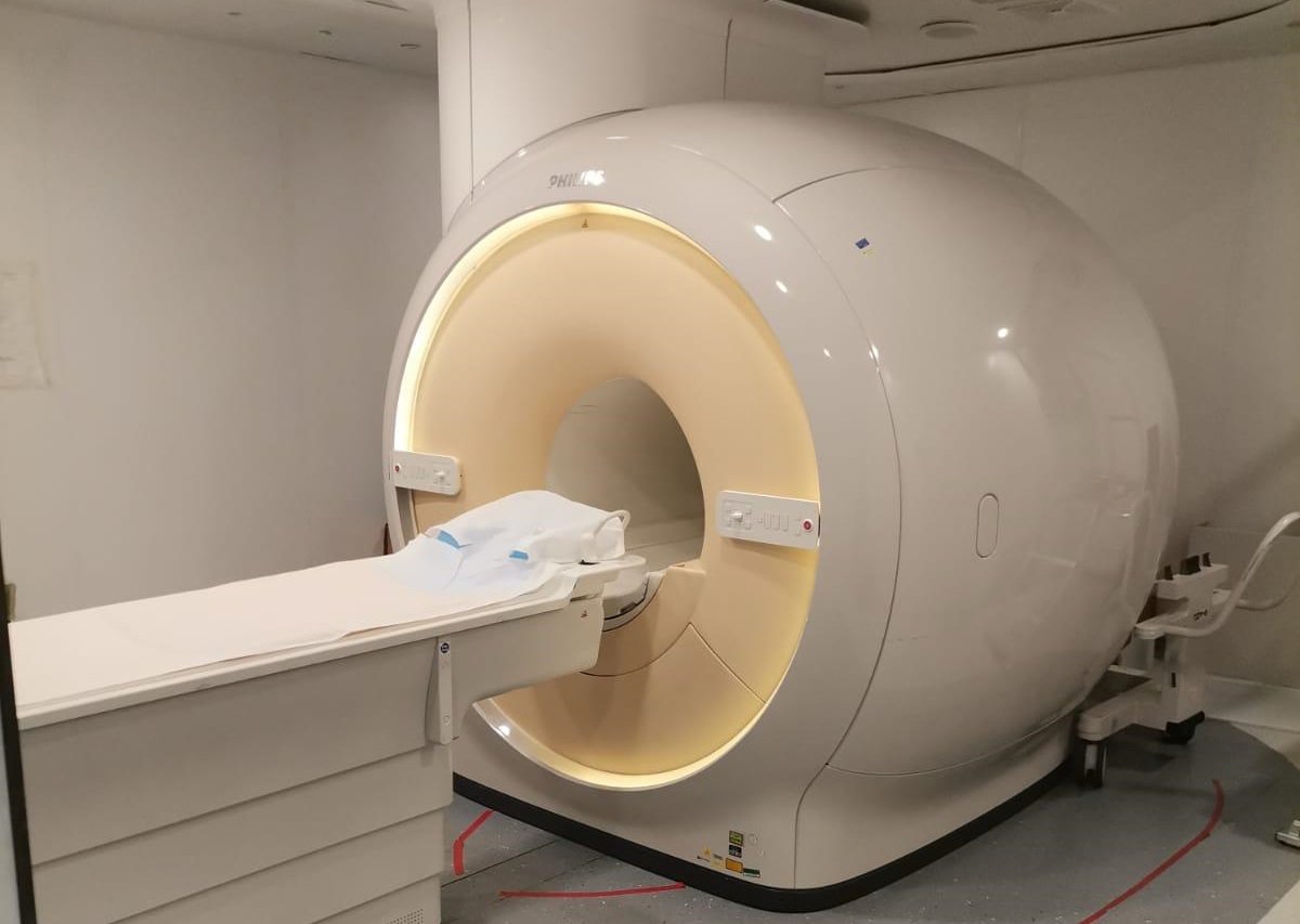 Risonanze magnetiche più performanti con intelligenza artificiale. Partito il piano di aggiornamento dell’AOU G. Martino di Messina 5 Risonanza magnetica