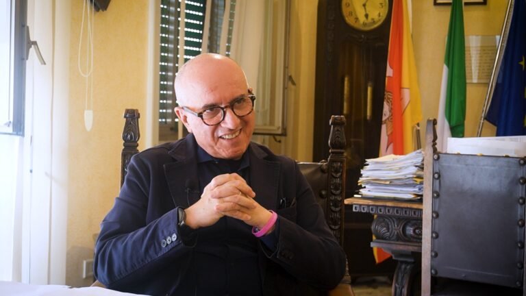 VIDEO - Intervista a Santi Trovato, Sub-Commissario al Risanamento di Messina. "Non sono un politico". Le risposte al Rione Taormina