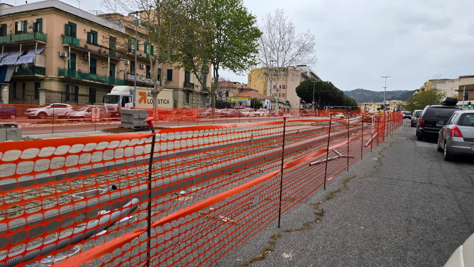 viale giostra alberi3