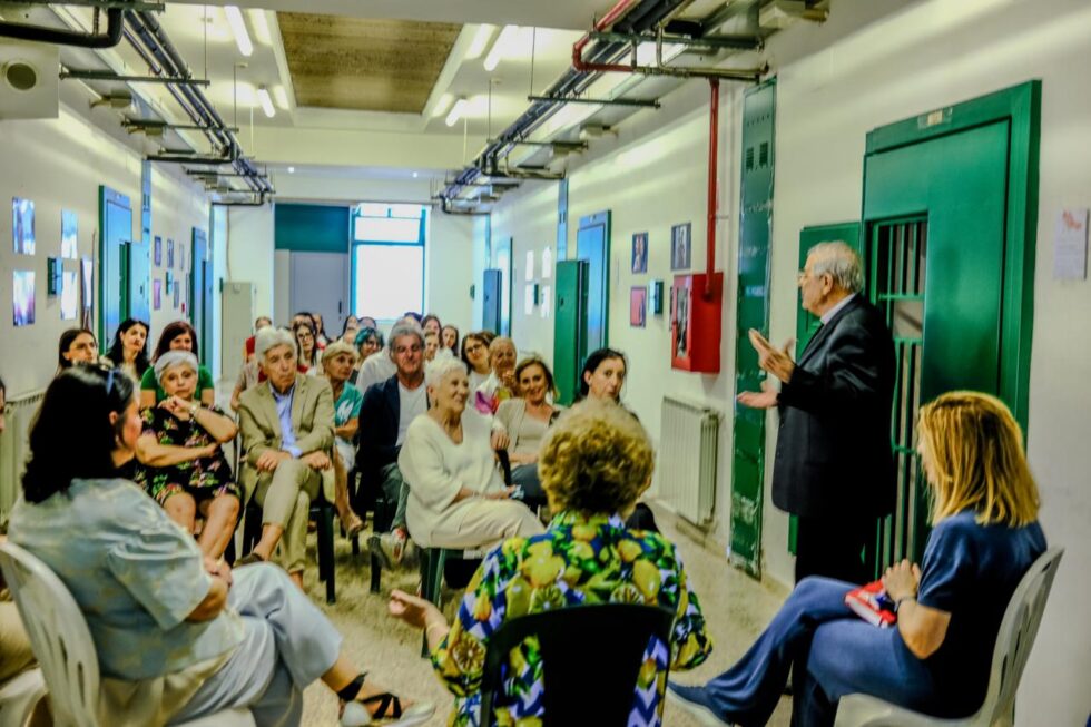 Casa circondariale di Messina, consegnati alle detenute gli attestati di frequenza al corso di trucco organizzato dal CePas 1 Corso trucco 2