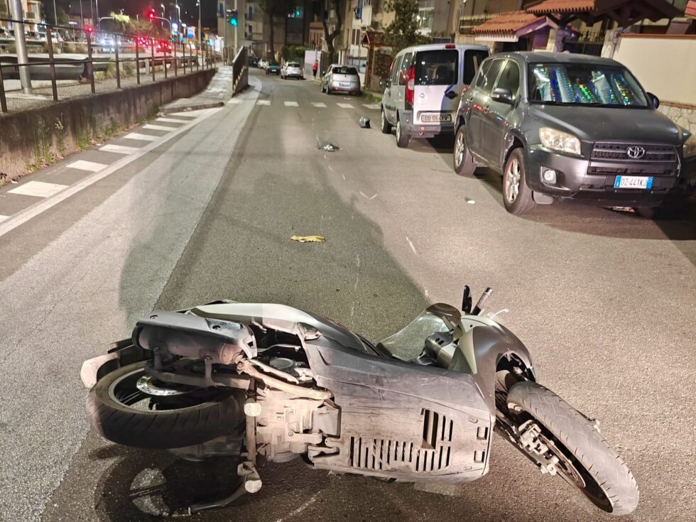 Scooter investe pedone davanti la Scuola "Gentiluomo", viale Europa 1 IMG 20250608 WA0049
