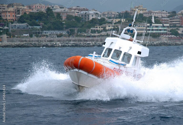 Pilotina guardia costiera gommone