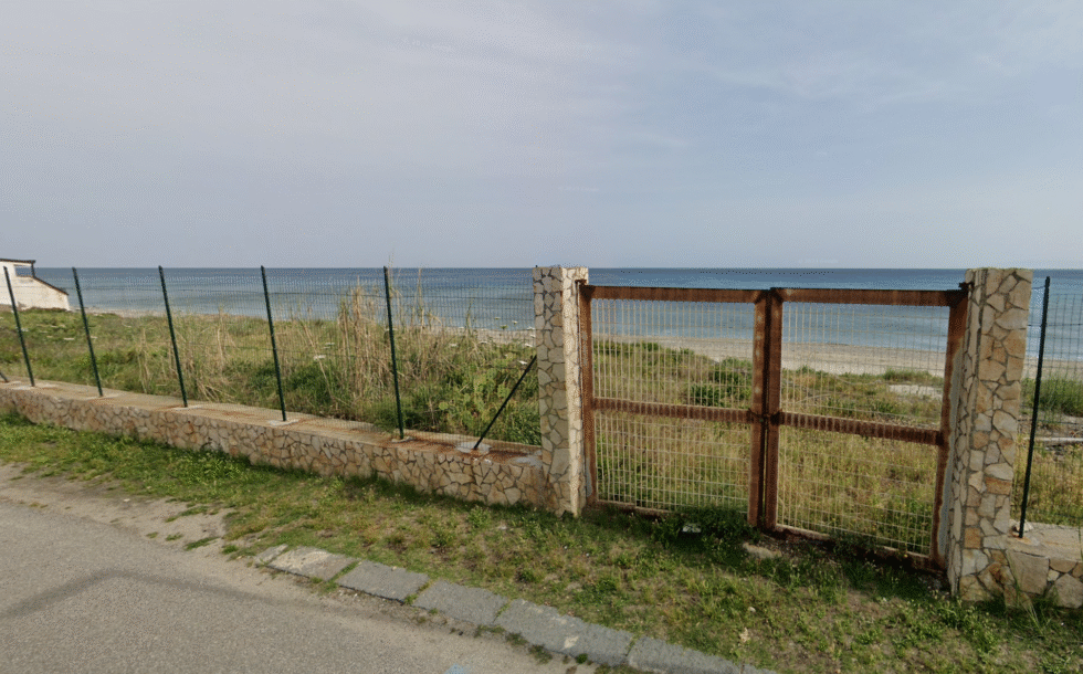 Messina, la Bandiera Blu sulla carta sbatte contro i cancelli di via Senatore Arena: 180.000 euro per rimediare a un'estate già iniziata 1 via circonvallazione