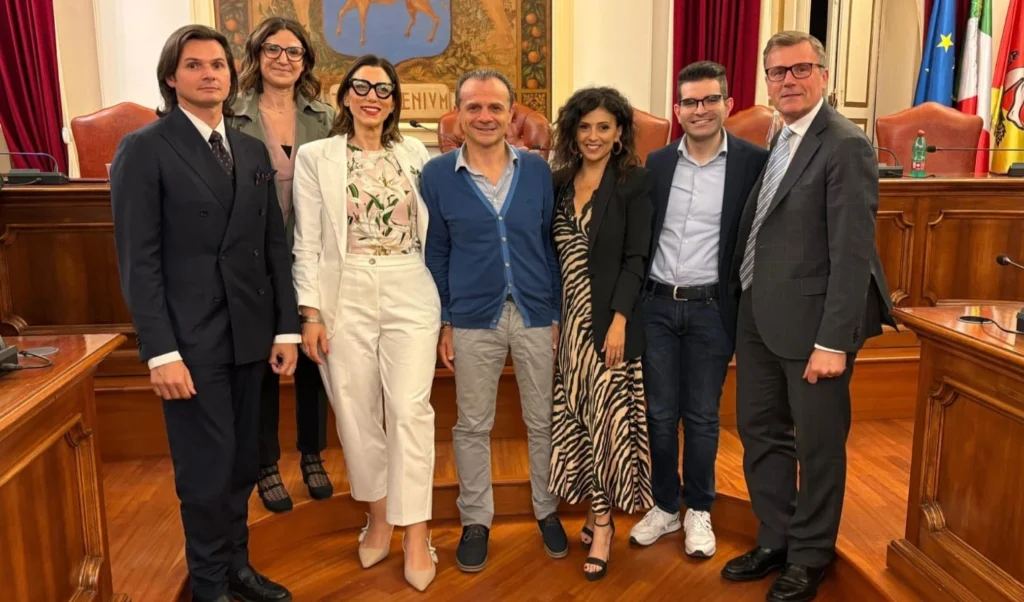 Dalle premialità in ATM ai contributi al partito di ScN. Perplessità anche su incarico di DG alla Grillo. Una rete di relazioni sotto osservazione. 5 x partecipata fondazione taormina 27 05 25