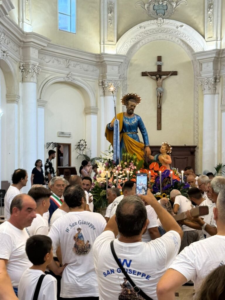 Spadafora, un fiume di folla per San Giuseppe: successo per la festa patronale 22 1000214643