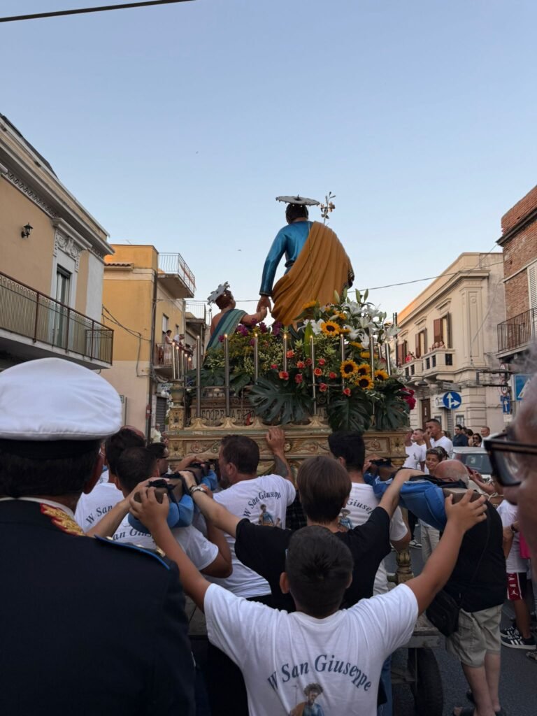 Spadafora, un fiume di folla per San Giuseppe: successo per la festa patronale 20 1000214656