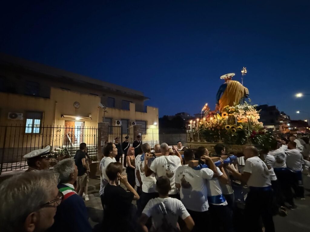 Spadafora, un fiume di folla per San Giuseppe: successo per la festa patronale 19 1000214686