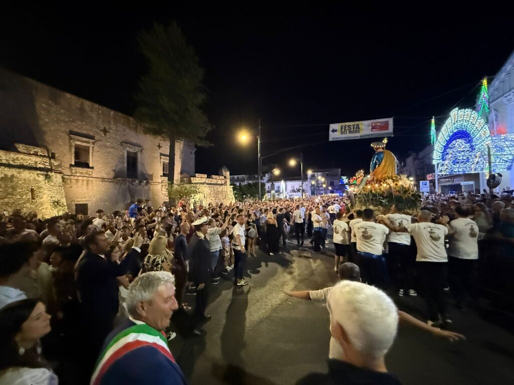 Spadafora, un fiume di folla per San Giuseppe: successo per la festa patronale 8 1000214829