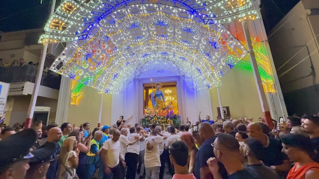 Spadafora, un fiume di folla per San Giuseppe: successo per la festa patronale 5 1000214873