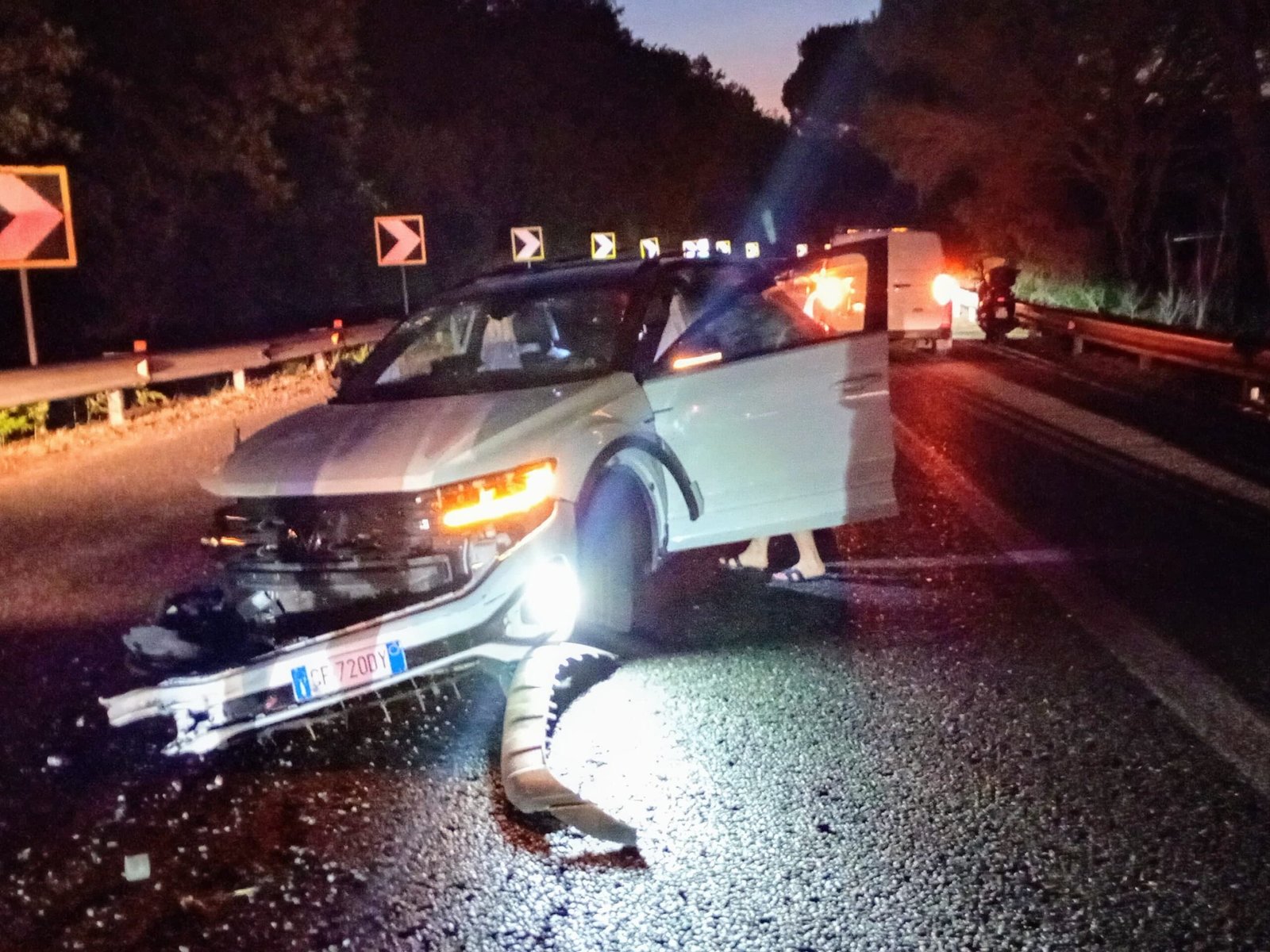 Incidente autonomo in A20. Due donne ferite 4 IMG 20250704 WA0086 scaled