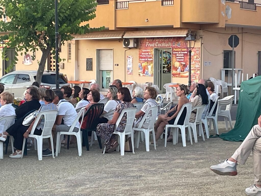 Spadafora celebra la poesia: successo per la presentazione de "La memoria del vento" 3 Spadafora celebra la poesia