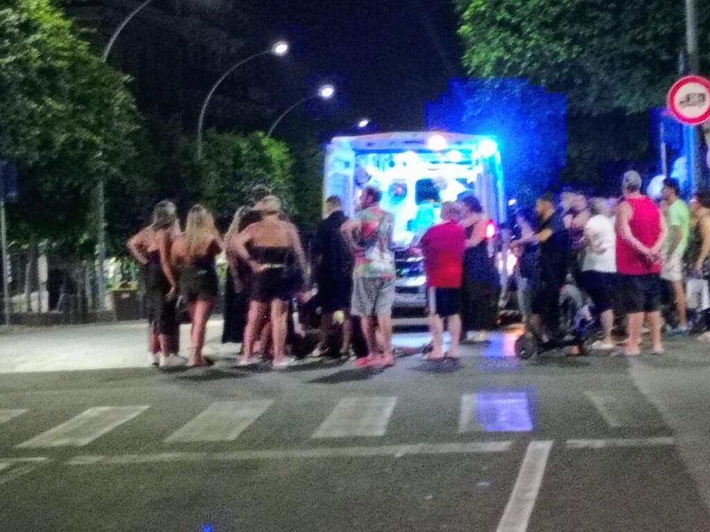 Scontro nella notte in via Cannizzaro, grave un rider. Paura all'incrocio con Viale Italia 3 WhatsApp Image 2025 07 26 at 00.36.16