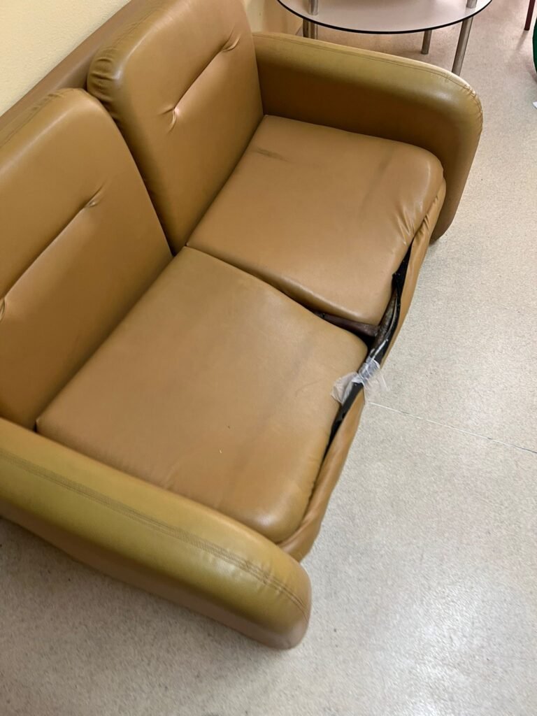 Policlinico, degrado al Pronto Soccorso Pediatrico? La denuncia di un genitore: "Sporcizia e condizionatori senza protezione" 15 Policlinico, degrado al Pronto Soccorso Pediatrico