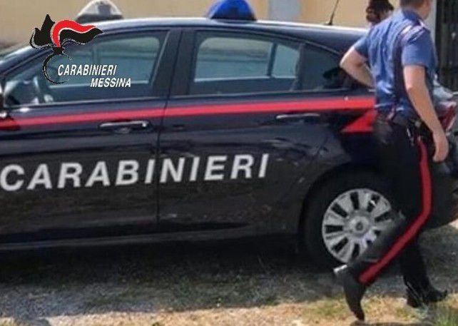 Tenta di rubare in un appartamento, i Carabinieri arrestano un 58enne a Giampilieri. 1 cc giampilieri
