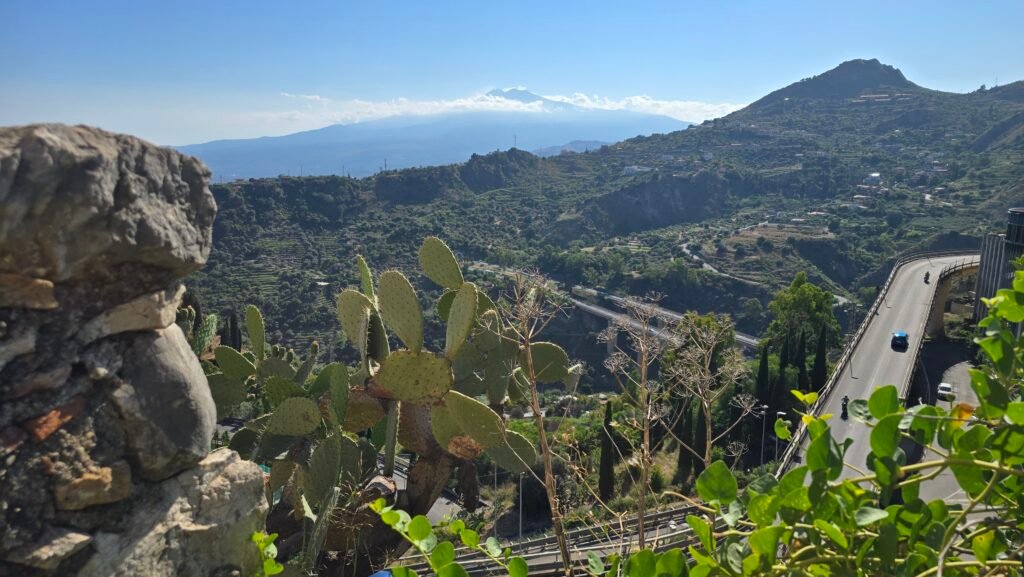 Taormina, affondo del PRI: "Sette società partecipate svuotano il Comune. Costi, sprechi e illegittimità" 3 taormina