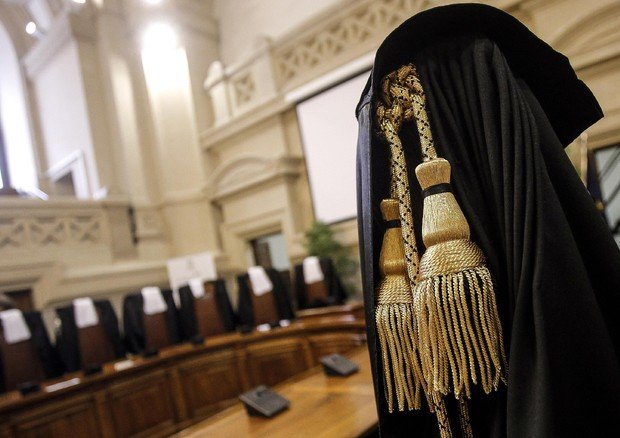 Diffamazione, la Corte d'Appello di Messina dà ragione ai giornalisti: "Nessun danno all'immagine di Rosario Cattafi e della Dibeca" 3 toga tribunale