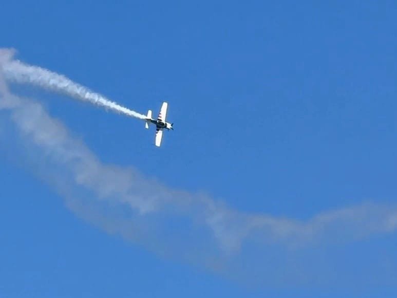 Messina, prove generali dell'Airshow: un elicottero con il Tricolore apre le danze nei cieli dello Stretto 10 1000222055