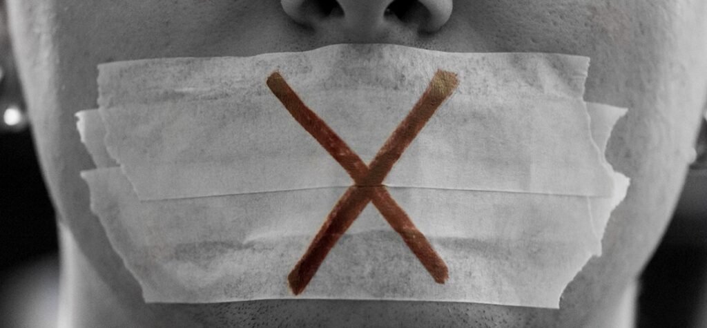 Ancora attacchi ai giornalisti a Trapani, l'Ordine: basta accuse generiche 2 bavaglio stampa X