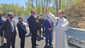 Spadafora, riapre il viadotto per San Martino: fine di un'odissea lunga 5 anni 16 Riapertura viadotto San Martino