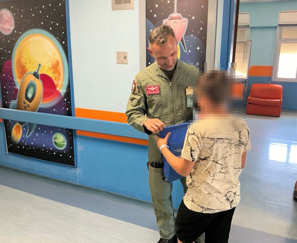 Frecce tricolori nei reparti pediatrici dell’AOU G. Martino di Messina: sorrisi e spensieratezza per i bimbi ricoverati 2 IMG 1421