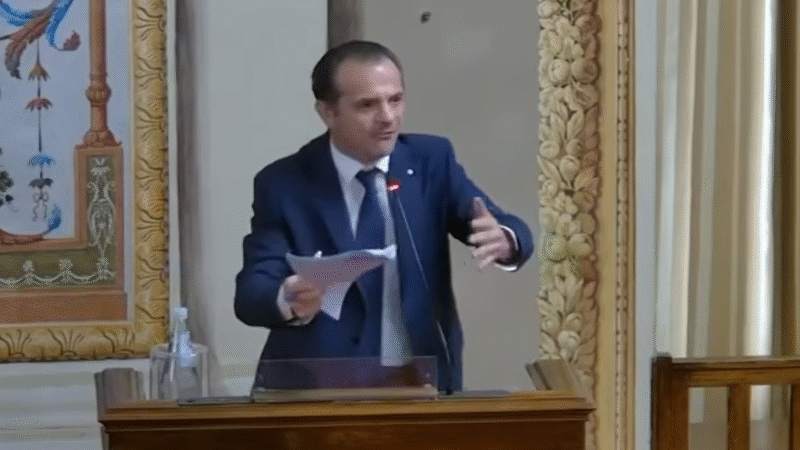 Cateno De Luca tagliola