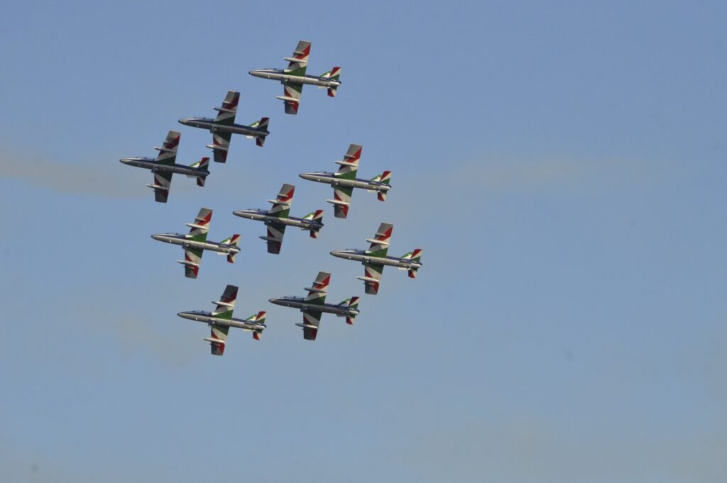 Messina, prove generali dell'Airshow: un elicottero con il Tricolore apre le danze nei cieli dello Stretto 51 WhatsApp Image 2025 08 02 at 18.44.344